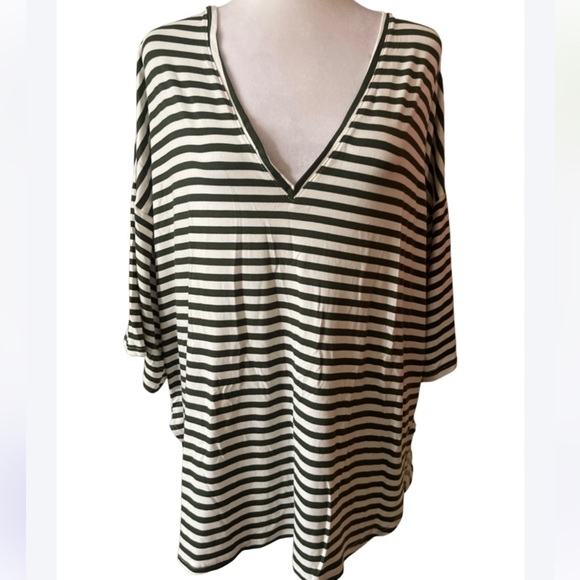 Yana K Mia Top - Picture 2 of 7